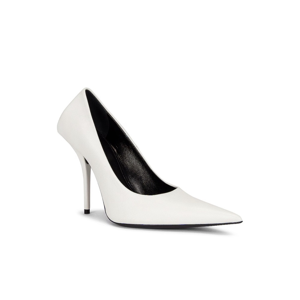 BALENCIAGA
Square Knife Pumps - Picture 2 of 11